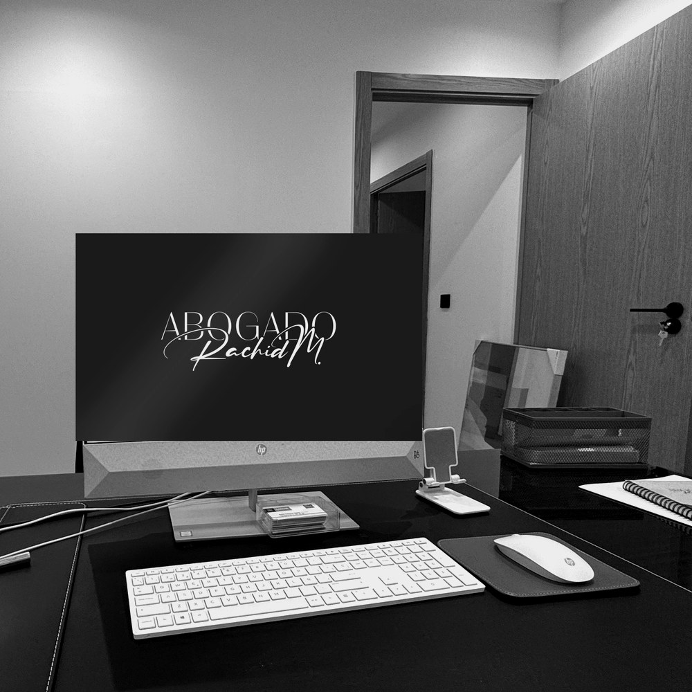 Mesa de trabajo de la sede de Málaga